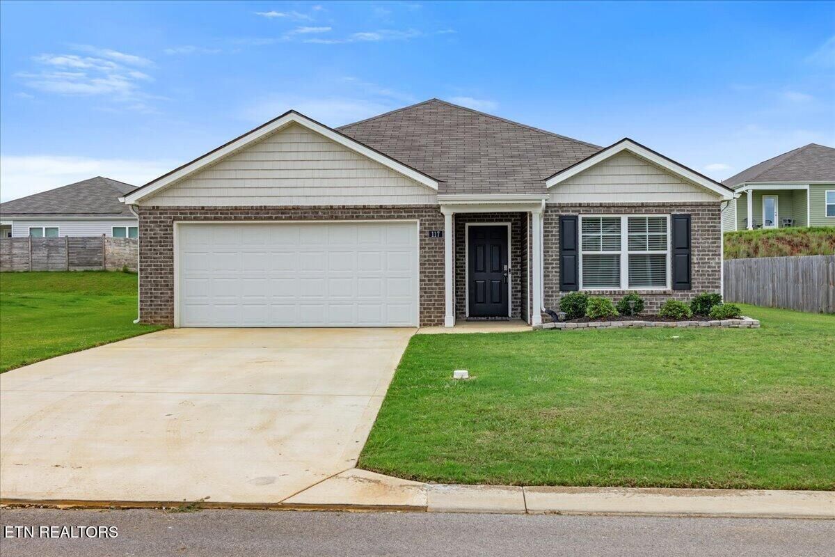Property Photo:  117 Crescent Circle  TN 37826 