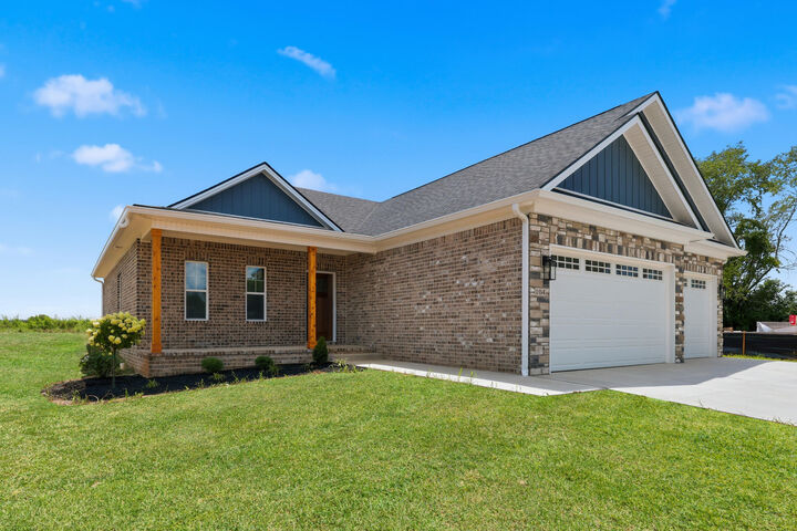 Property Photo:  104 Madison Avenue  KY 40356 