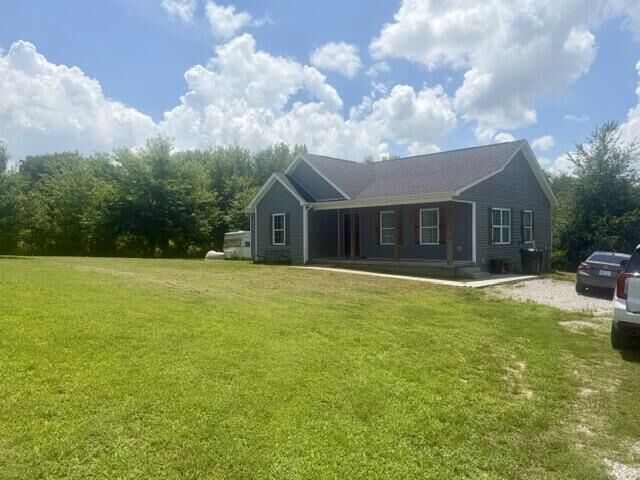 Property Photo:  129 Terry Bastin Road  KY 42746 