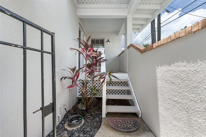 Property Photo: 5116 Bayshore Boulevard FL 33611