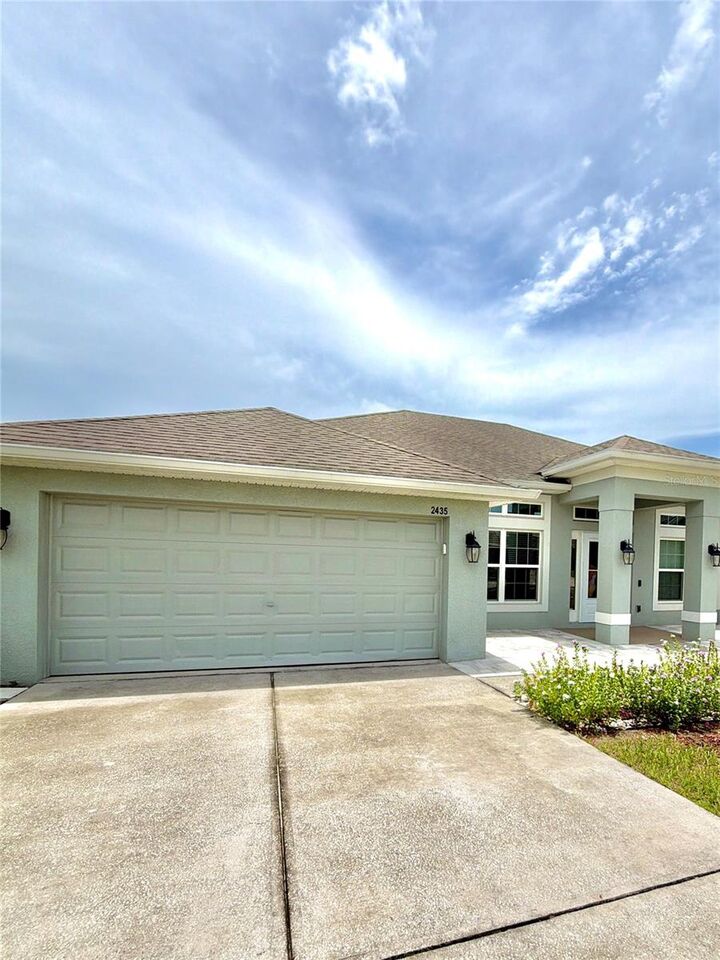Property Photo: 2435 Twin Lake View Road FL 33881