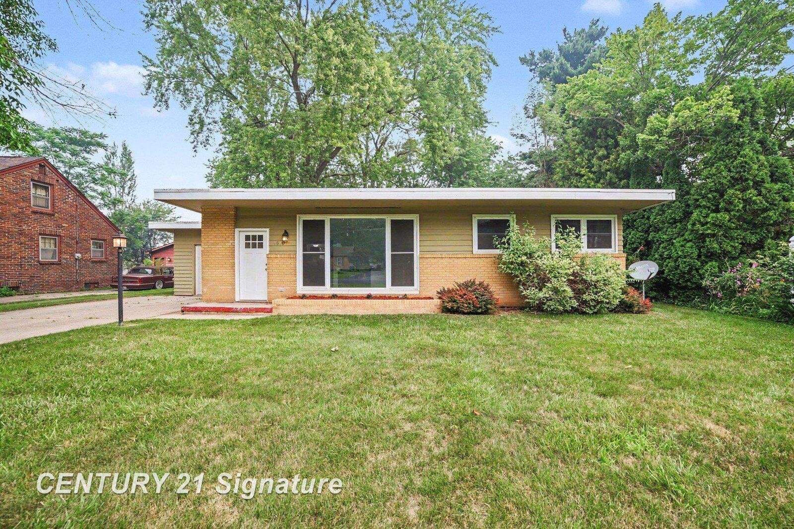 Property Photo: 4640 Wall Street MI 48638