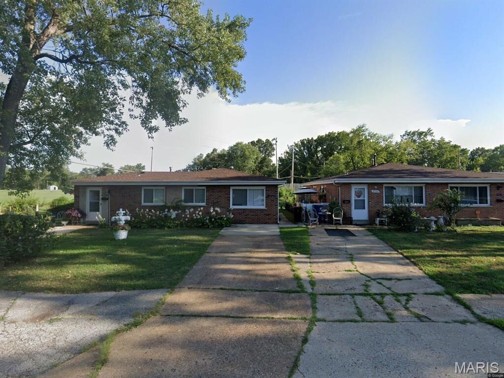Property Photo:  10722 Tropic Drive  MO 63074 