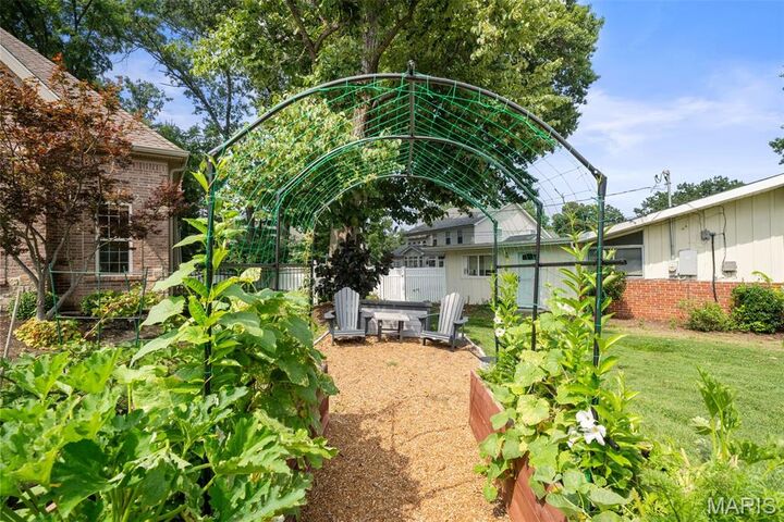 Property Photo: 1543 Windridge Court MO 63131