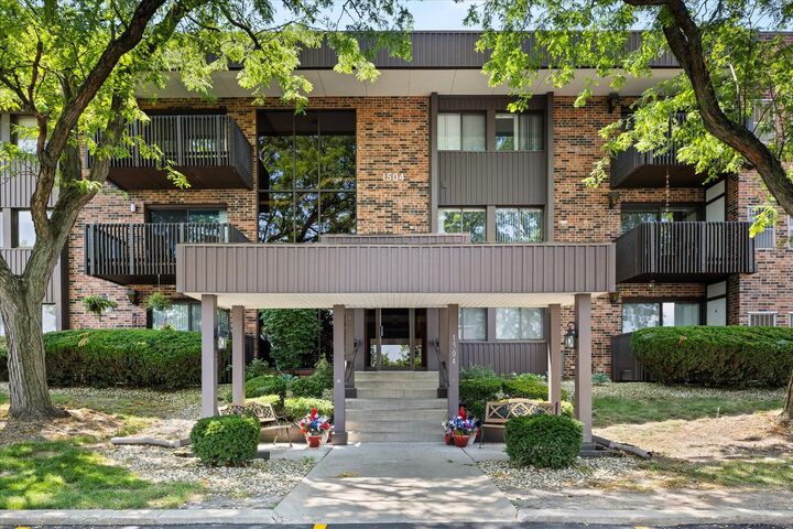 Property Photo:  1504 Woodbridge Road 3B  IL 60436 