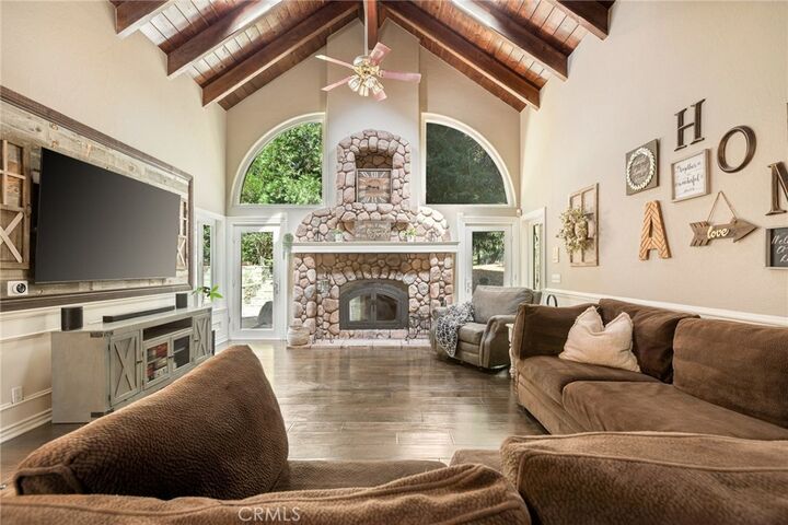 Property Photo:  164 Grandview Road  CA 92391 