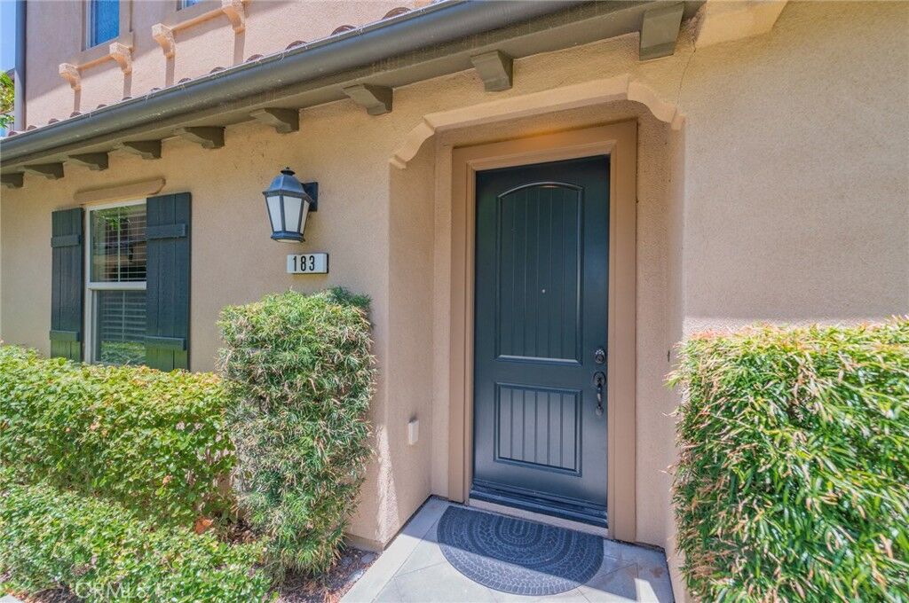 Property Photo: 183 Pathway CA 92618