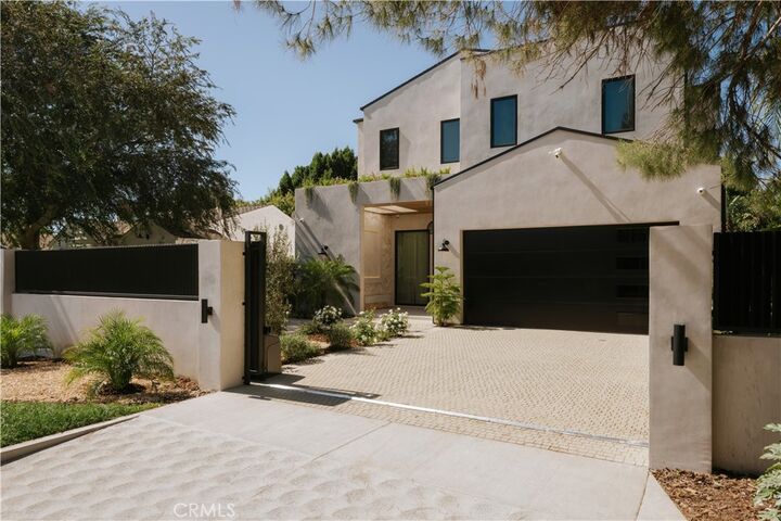 Property Photo:  14755 Hesby Street  CA 91403 