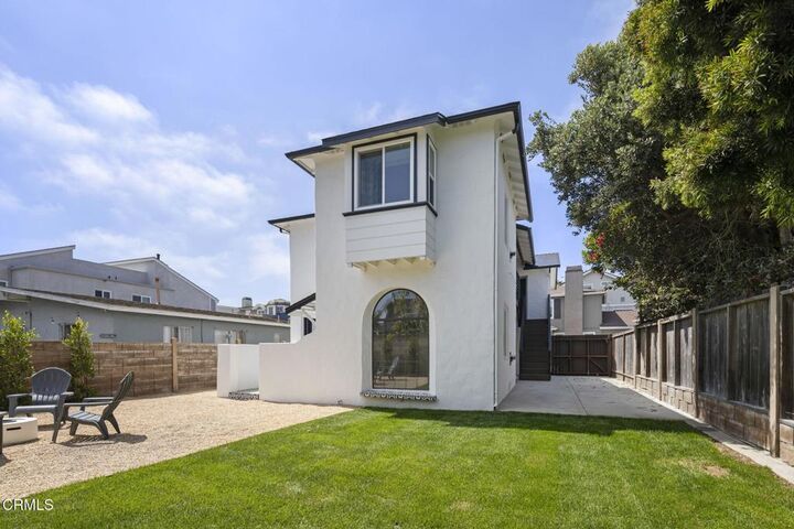 Property Photo: 934 Sharon Lane CA 93001