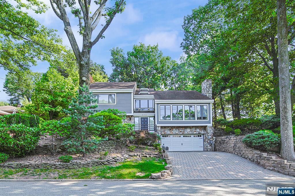 Property Photo: 570 Grandview Terrace NJ 07605