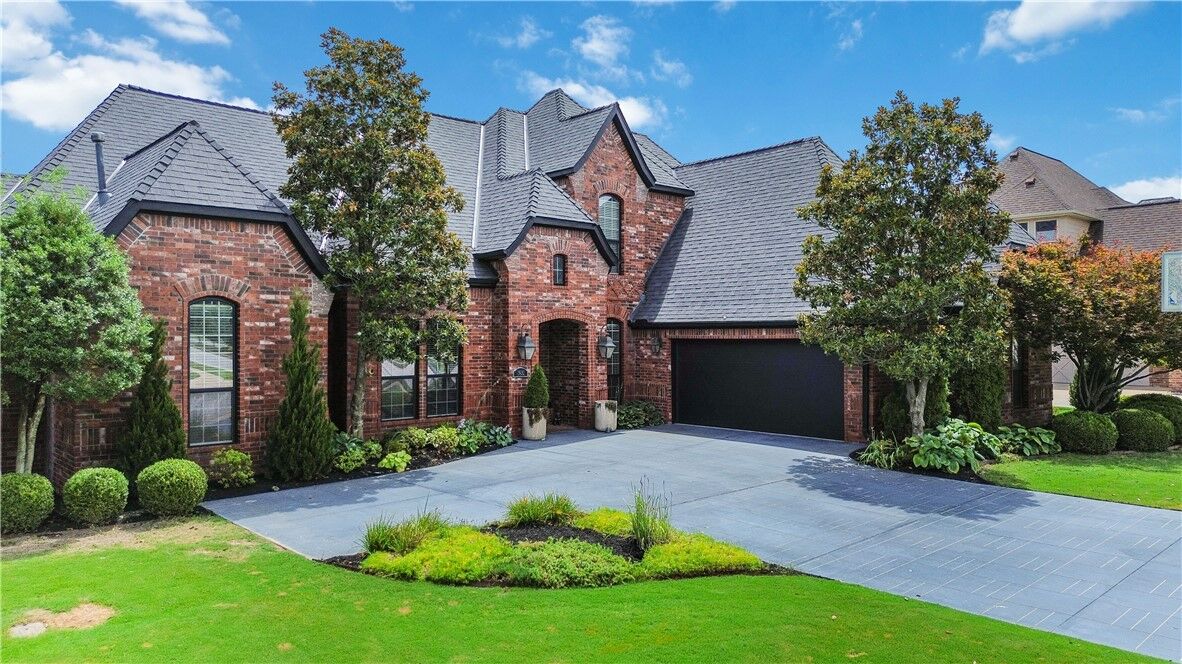 Property Photo:  2802 Rainier Road  AR 72758 