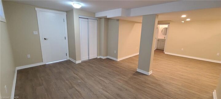 Property Photo:  120 Elmwood Avenue B  ON N1R 4Y6 