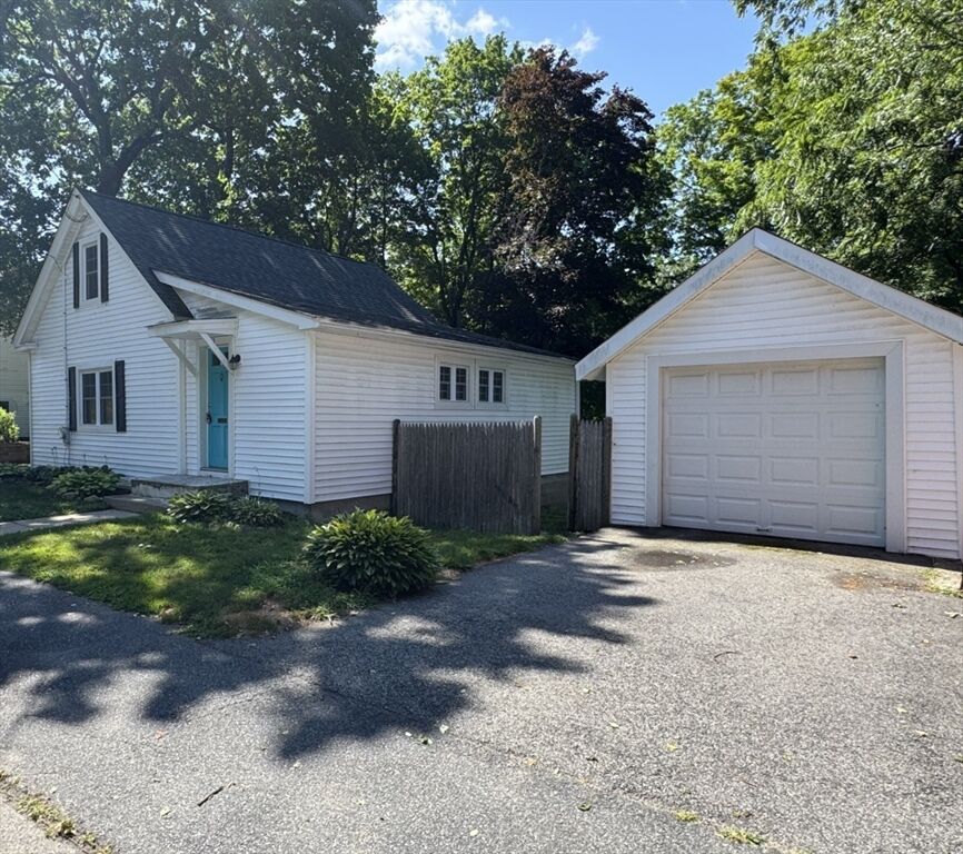 Property Photo: 11 Tolman MA 02067
