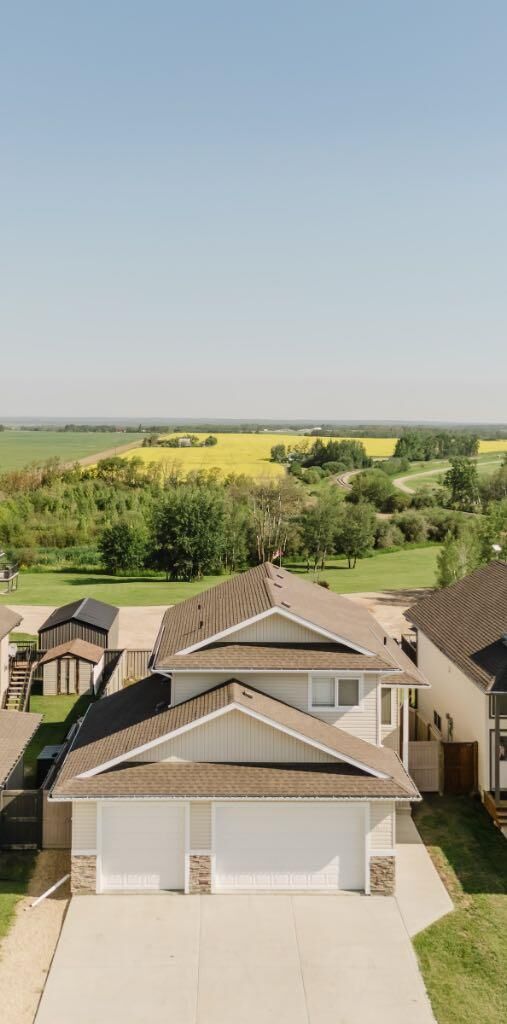 Property Photo: 10411 103 Avenue AB T0H 3C0