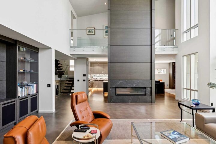 Property Photo: 25 Posthill Drive SW AB T3H 0A8