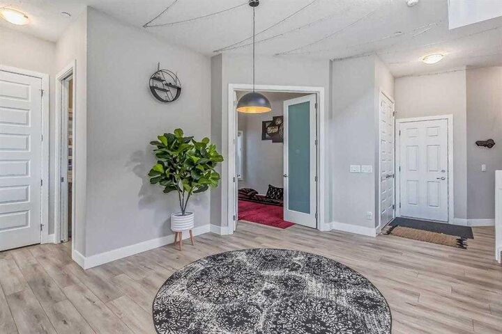 Property Photo: 155 Lucas Terrace NW AB T3P 1X3