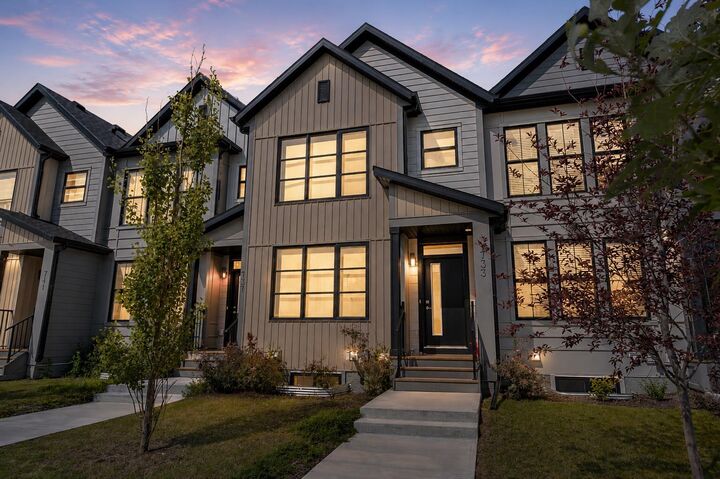733 South Point Gate SW — photo 1