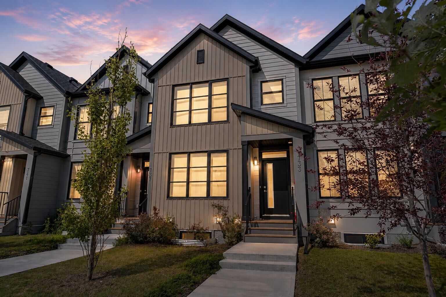 Property Photo: 733 South Point Gate SW AB T4B 5H7