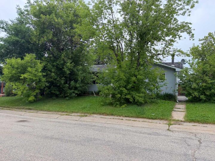 Property Photo: 4805 55 Avenue AB T0H 3N0