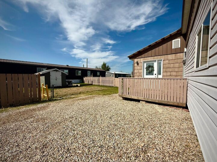 Property Photo:  55011 Township Road 714 29  AB T8X 4A9 