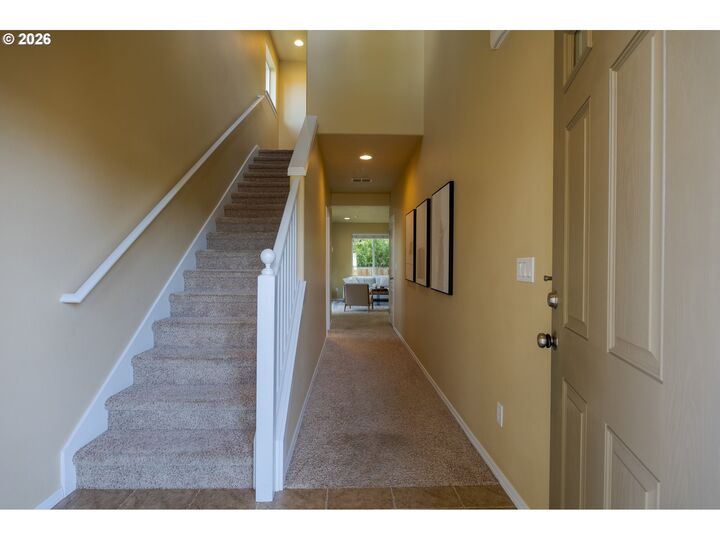 Property Photo:  1148 W 21st Ave  OR 97405 