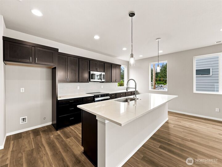Property Photo: 18519 SE 271st Court WA 98042