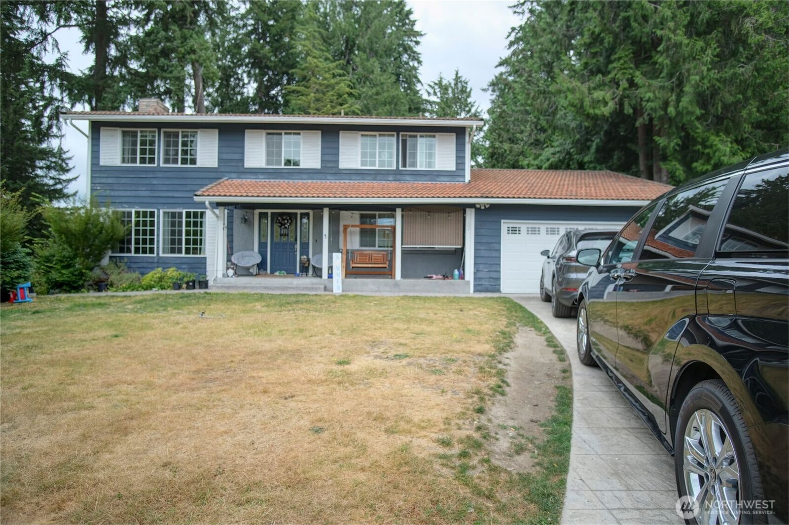Property Photo: 17102 146 Avenue SE WA 98058
