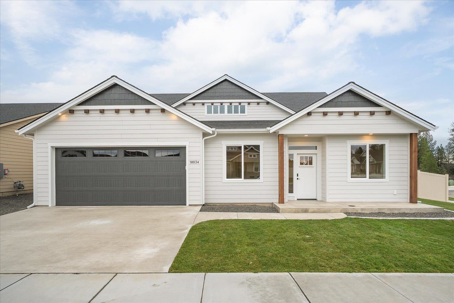 Property Photo: 18069 N Morton Ct WA 99005