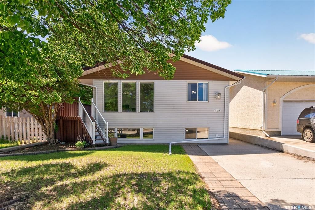 Property Photo:  1027 Vaughan Street  SK S6H 5P1 