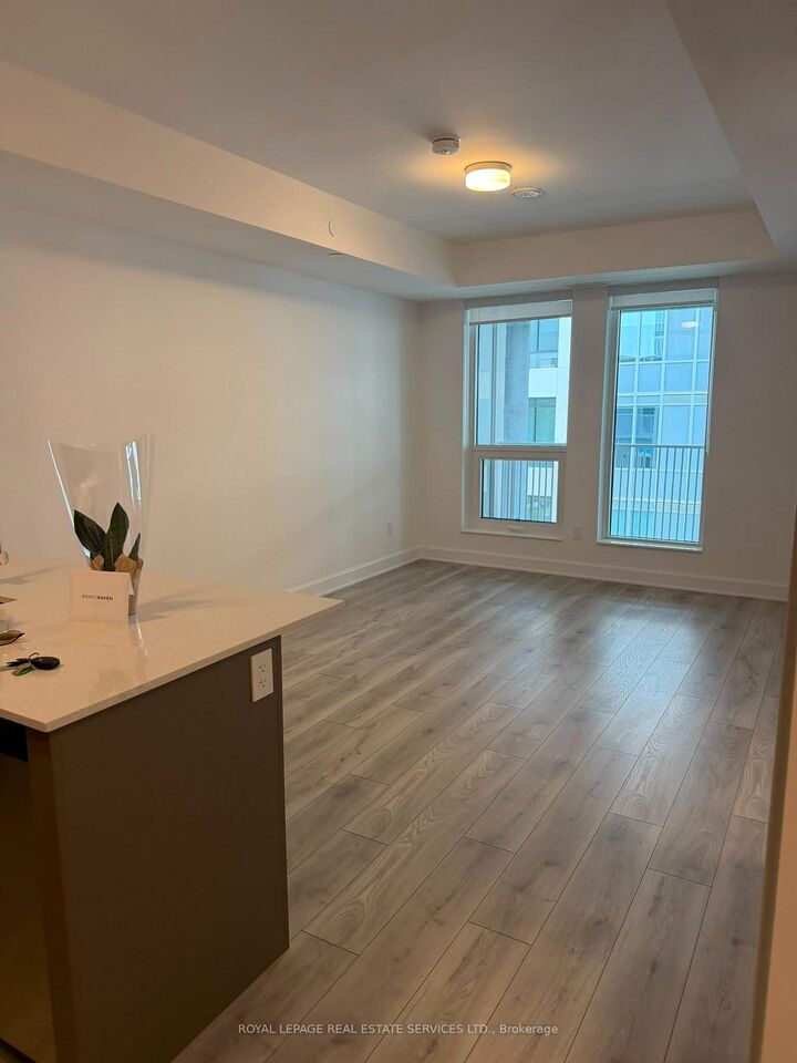 Property Photo:  3240 William Coltson Avenue 411  ON L6H 8C8 