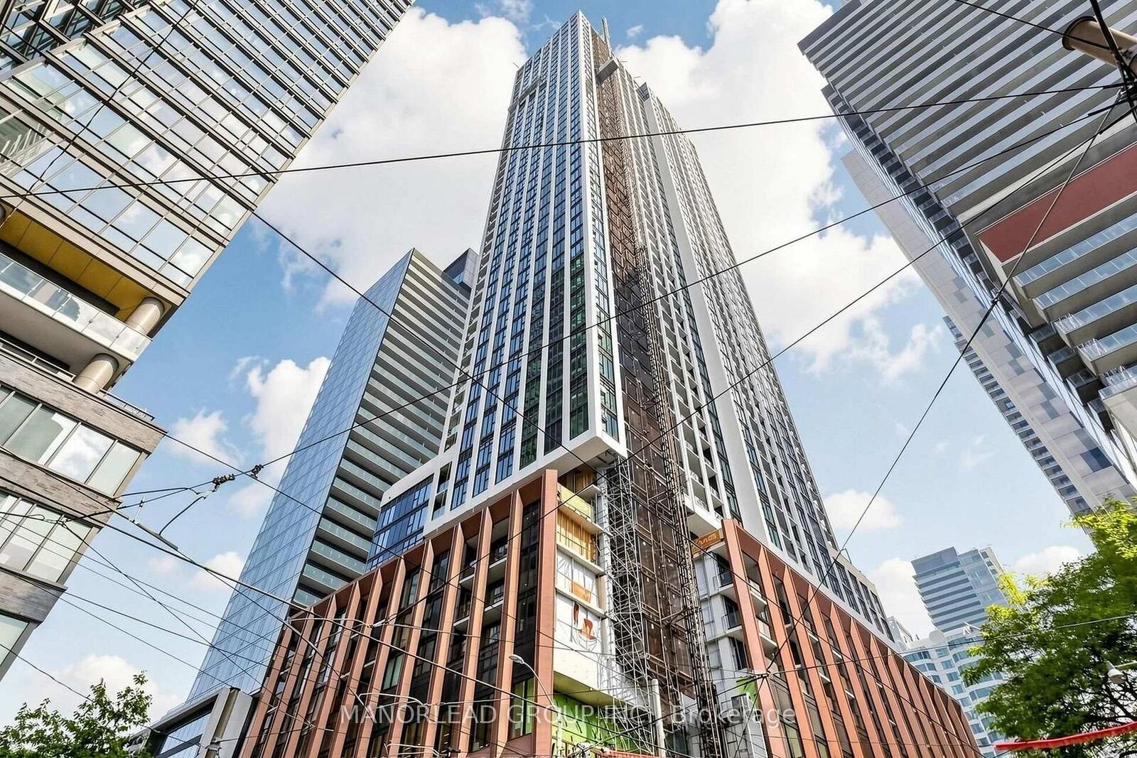 Property Photo: 400 King Street W 1616 ON M5V 0X8