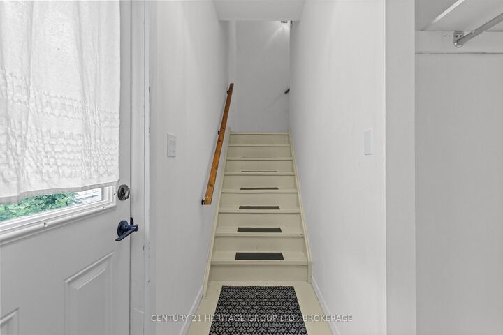 Property Photo: 625 King Street W ON K7G 2H3