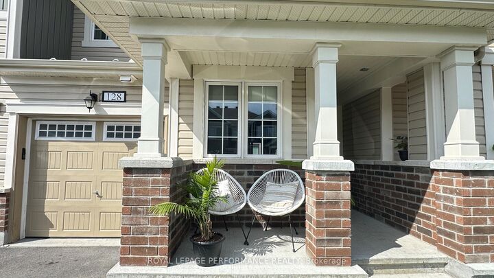 Property Photo:  128 Lanceleaf Way  ON K2S 1E7 