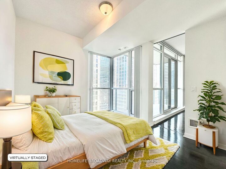 Property Photo:  