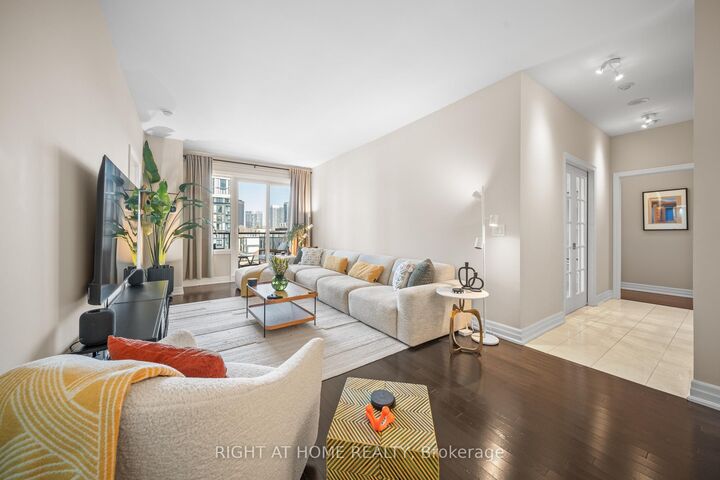 23 Rean Drive 504 — photo 1