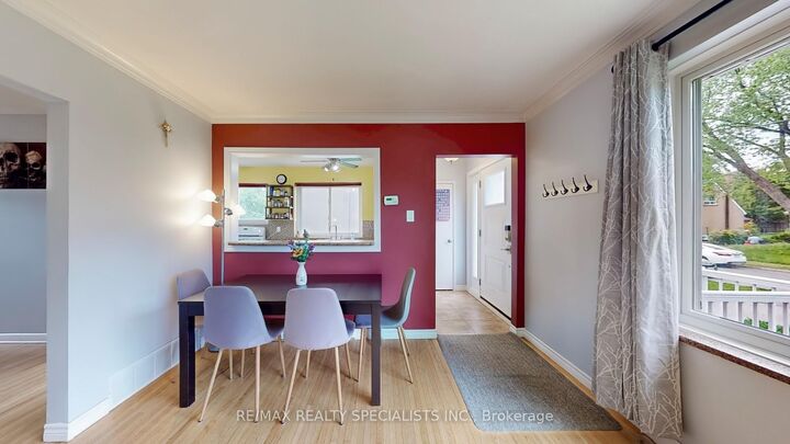 Property Photo: 3392 Sonja Road ON L4T 1R1