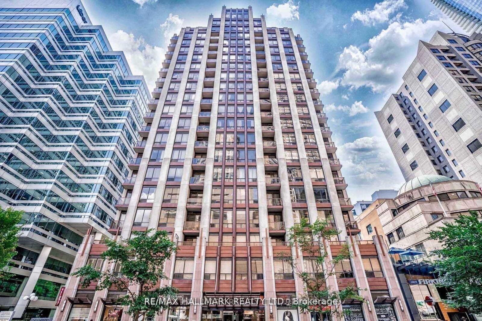 Property Photo:  85 Bloor Street 401  ON M4W 3Y1 