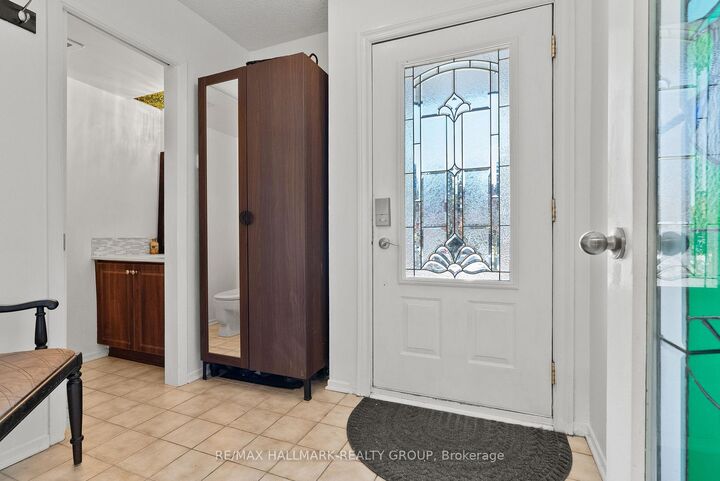 Property Photo: 48 Sample Road ON K1V 9T8