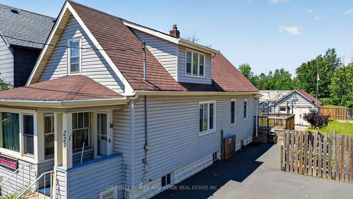 229 Broadway Avenue — photo 1