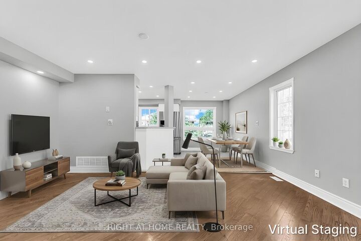 Property Photo: 5260 McFarren Boulevard 7 ON L5M 7J1