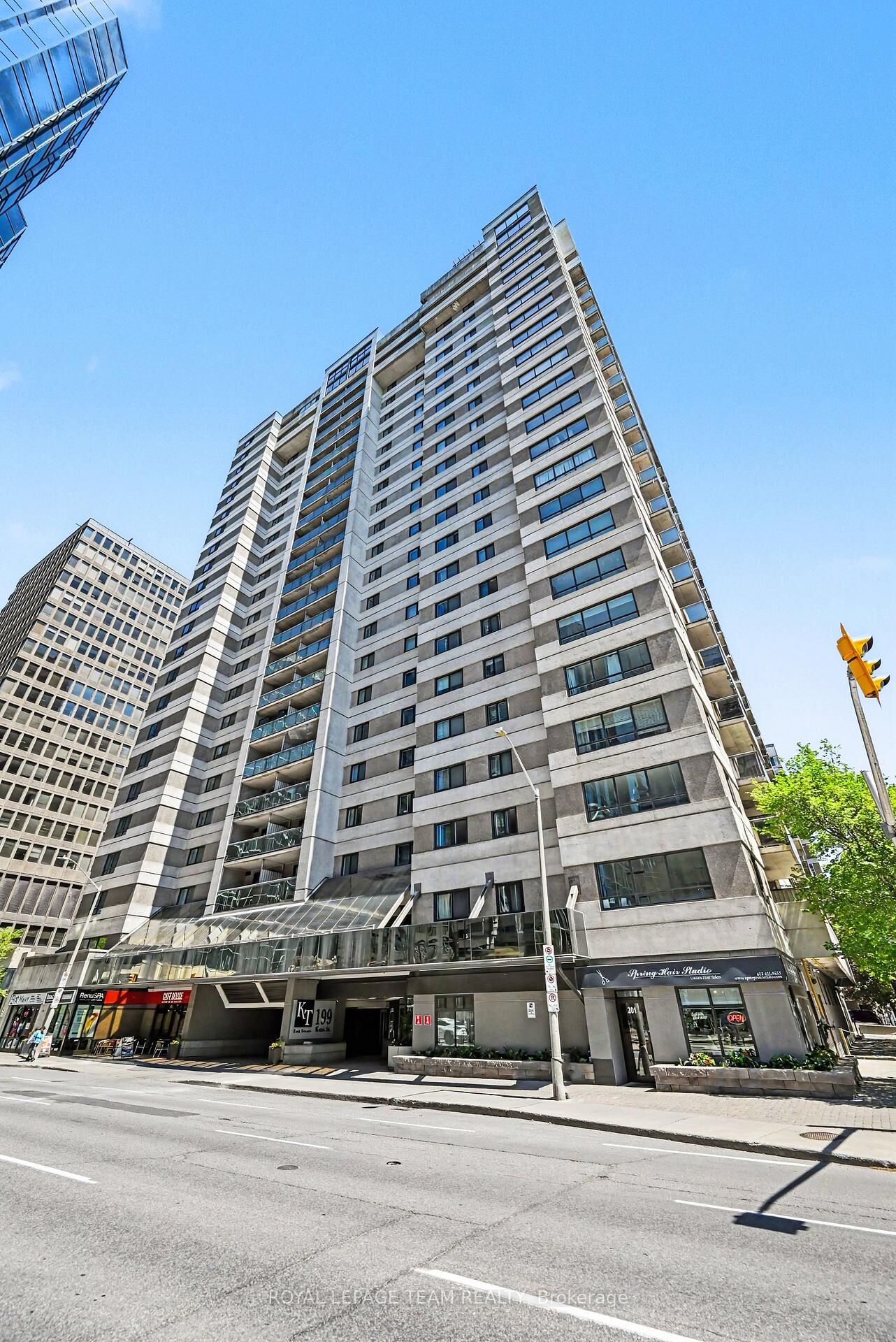Property Photo: 199 Kent Street 404 ON K2P 2K8