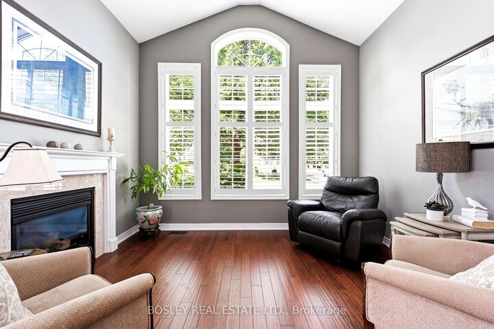 Property Photo: 2160 Highcliffe Way ON L6M 5B6