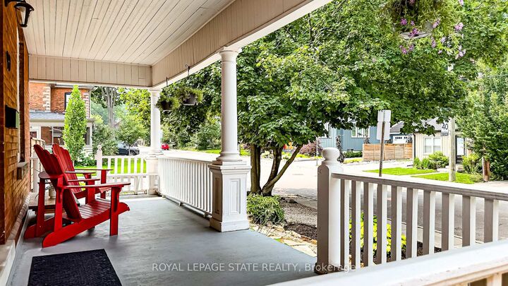 Property Photo: 90 Victoria Street ON L9H 2C2