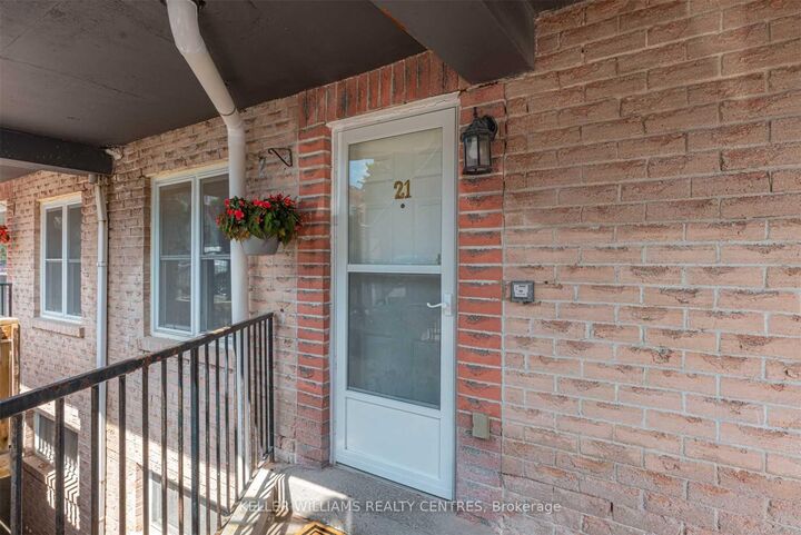 Property Photo: 115 Main Street S 21 ON L3Y 8J2