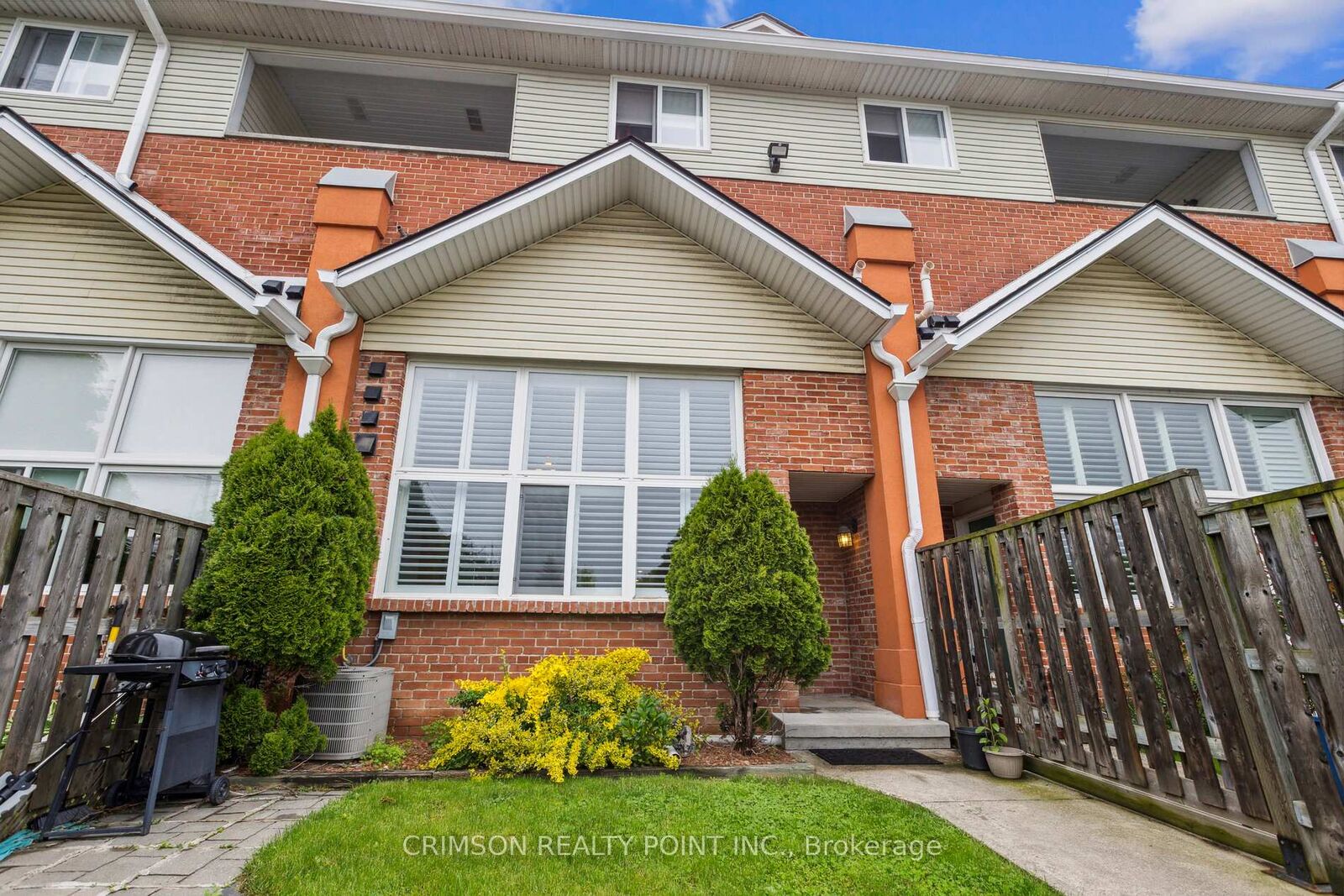 Property Photo: 111 Grey Street 105 ON N3S 4V8