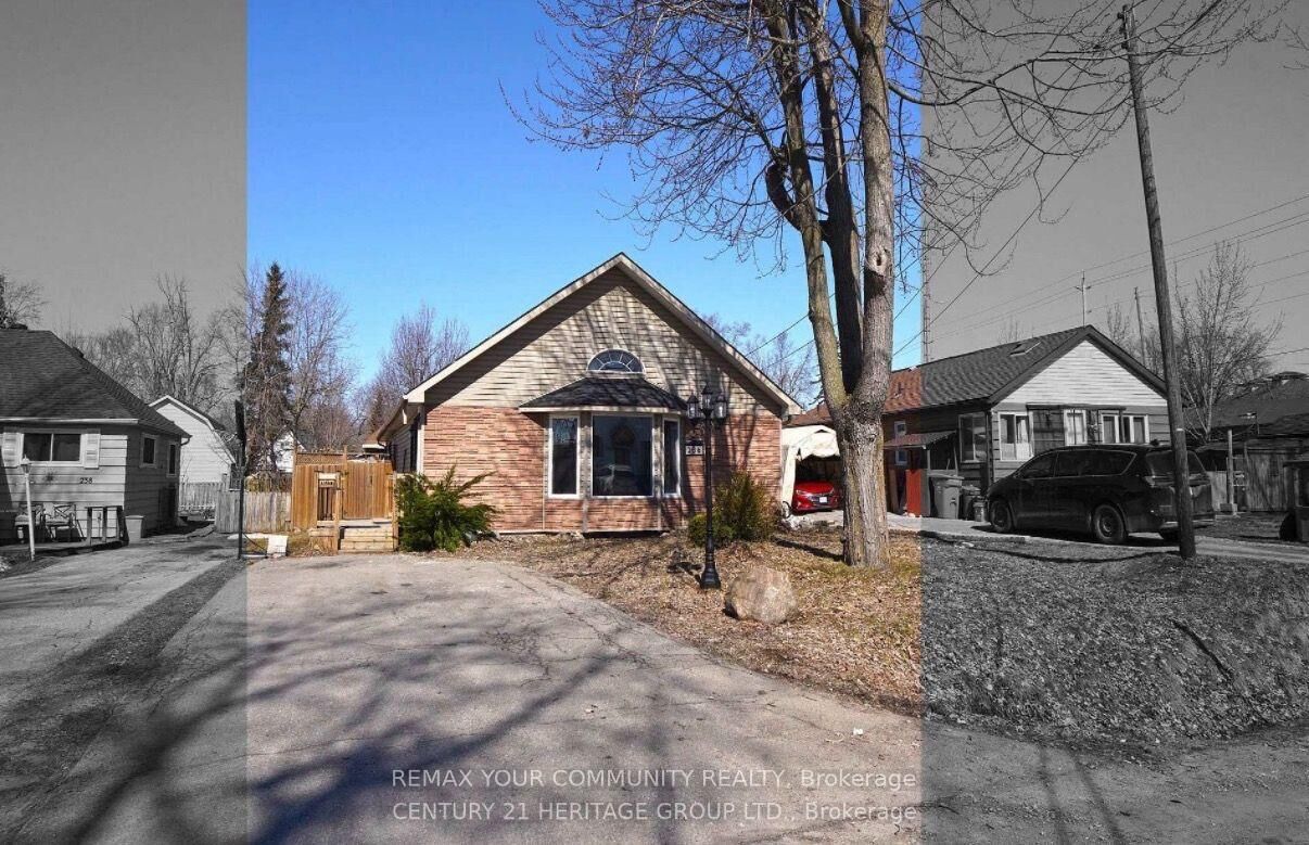 Property Photo:  236 Simcoe Avenue  ON L4P 2H8 