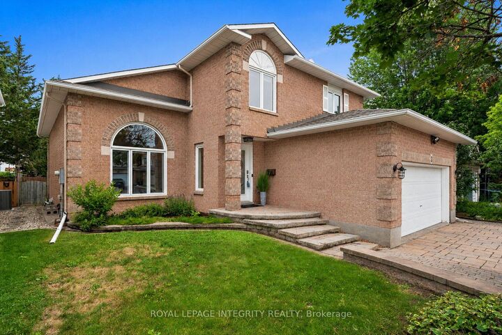 Property Photo: 3 Nakota Way ON K2J 4E9