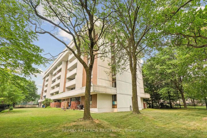 Property Photo:  1111 Steeles Avenue W 307  ON M2R 3M9 