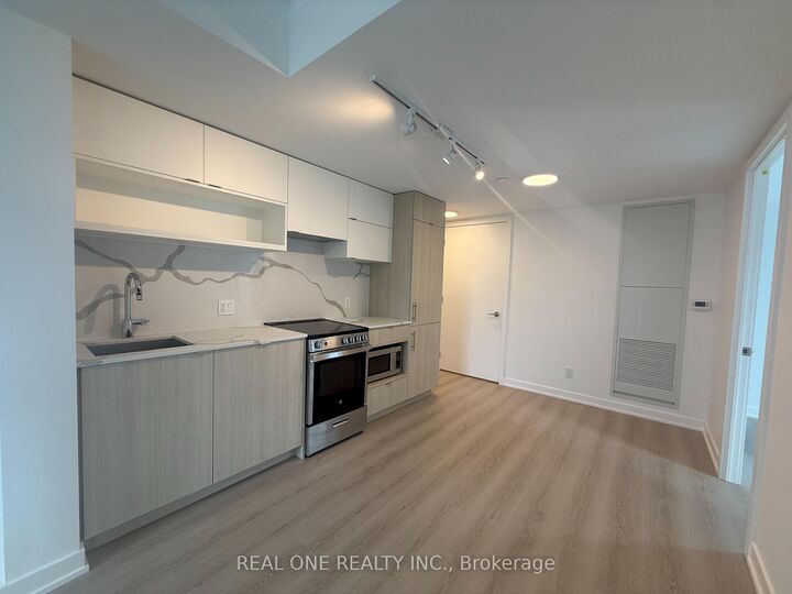 Property Photo: 100 Queen Street E 2015 ON M5C 0B5