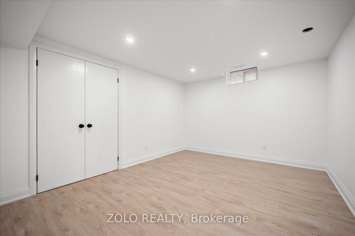 Property Photo: 278 Alex Doner Drive Lower ON L3X 1G6
